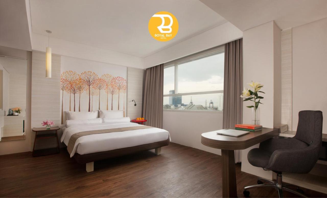 Royal Bay Hotel Makassar Esterno foto