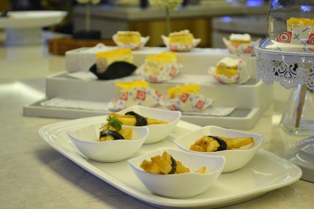 Royal Bay Hotel Makassar Esterno foto